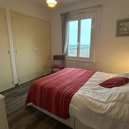 Gu030-005 3 Pieces - 5 Couchages *